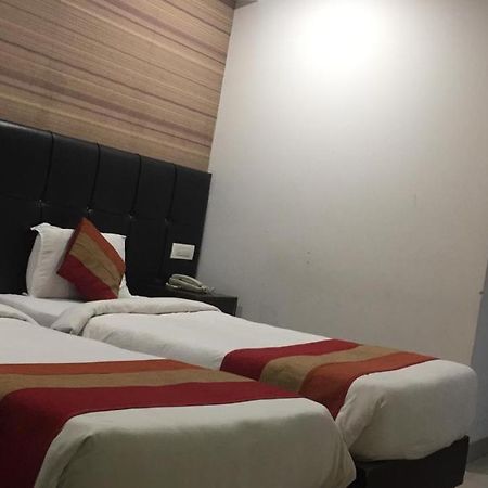 Hotel Patliputra Nirvana Patna  Extérieur photo