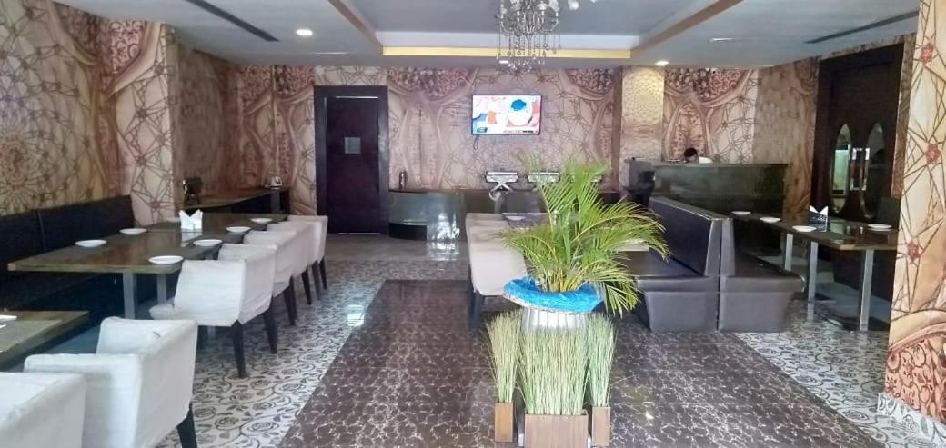 Hotel Patliputra Nirvana Patna  Extérieur photo